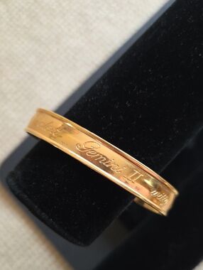 Avon Zodiac Bangle Bracelet